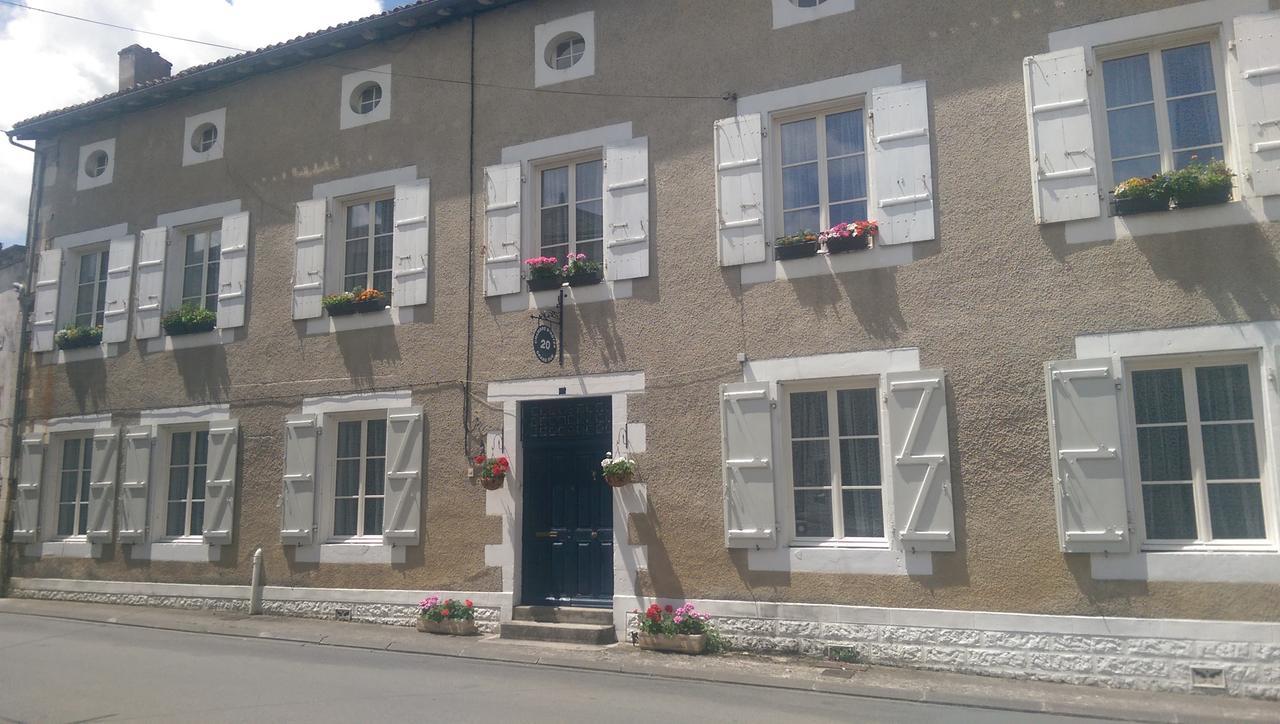 Vingt Grand Rue Bed & Breakfast Champagne-Mouton Luaran gambar